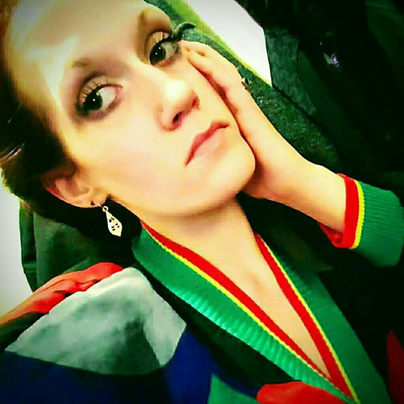 -AMBASSADOR - TOP RATED SELLER- =) @smyleekylee - Picture 4 of 6